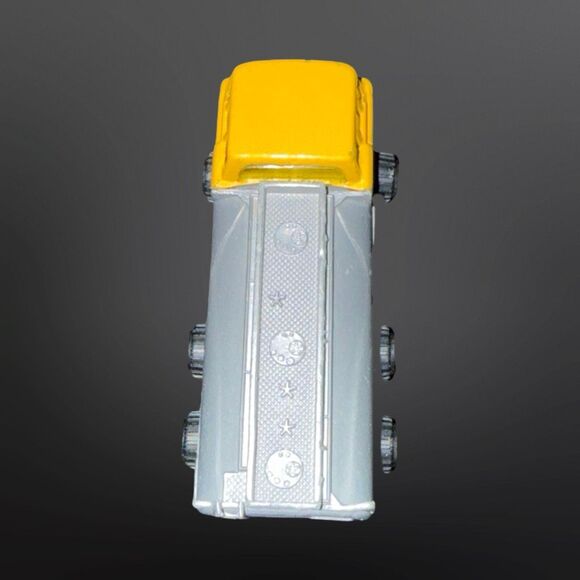 Diecast Model Zylmex/Motormax Ford Tanker Truck No Logo - Picture 4 of 7